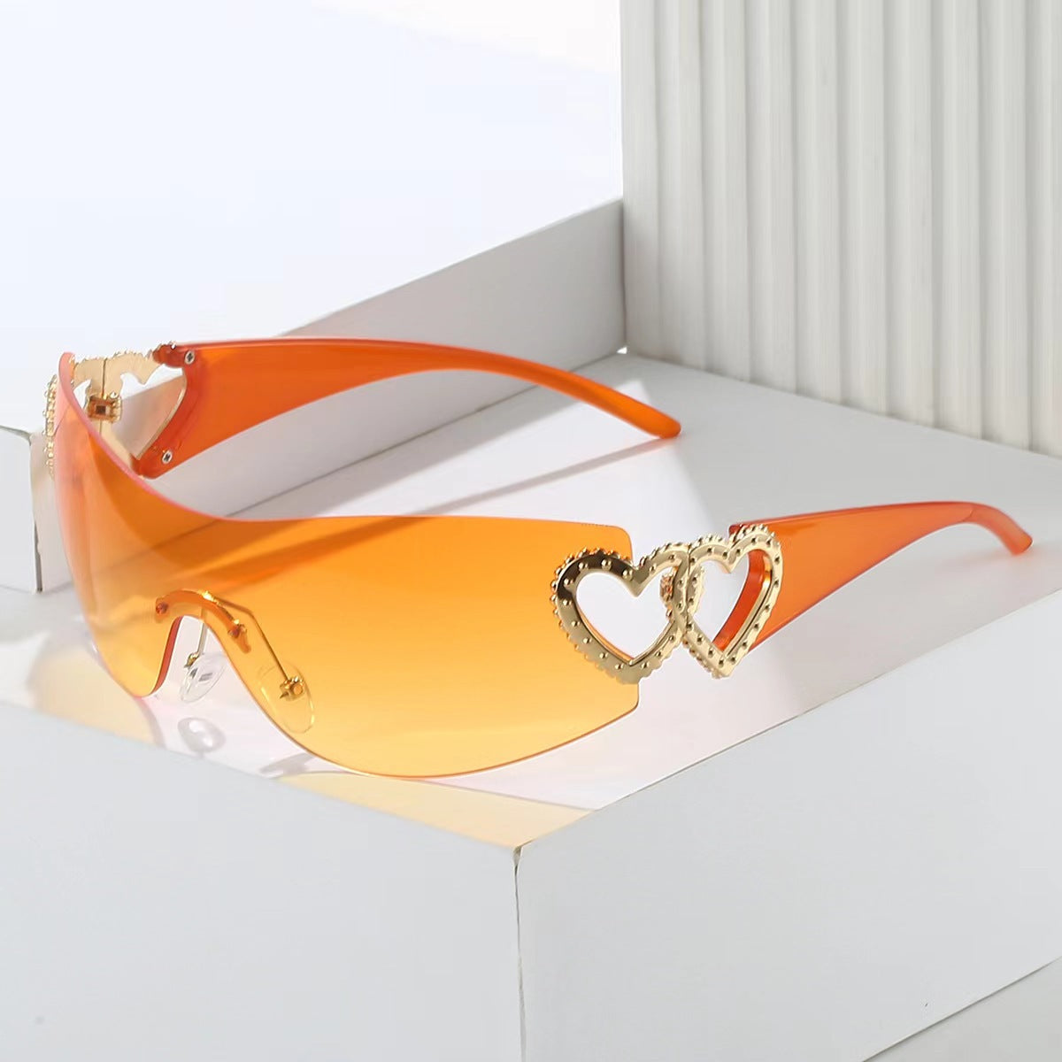 Heart-Shaped Frameless Sunglasses – Trendy, Fashion-Forward, Influencer-Inspired Y2K Shades