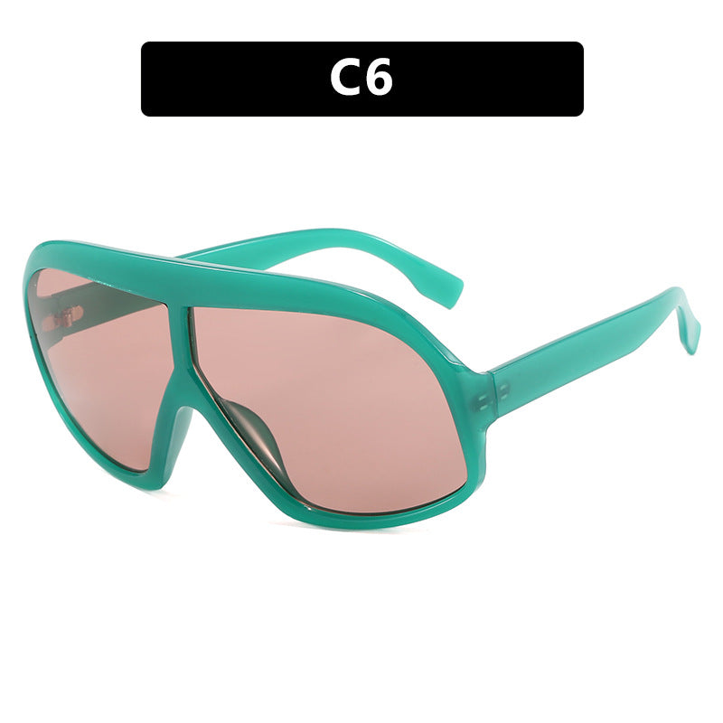 One-Piece Wraparound Oversized Sunglasses – Trendy, Versatile Shades with a Sleek Modern Look