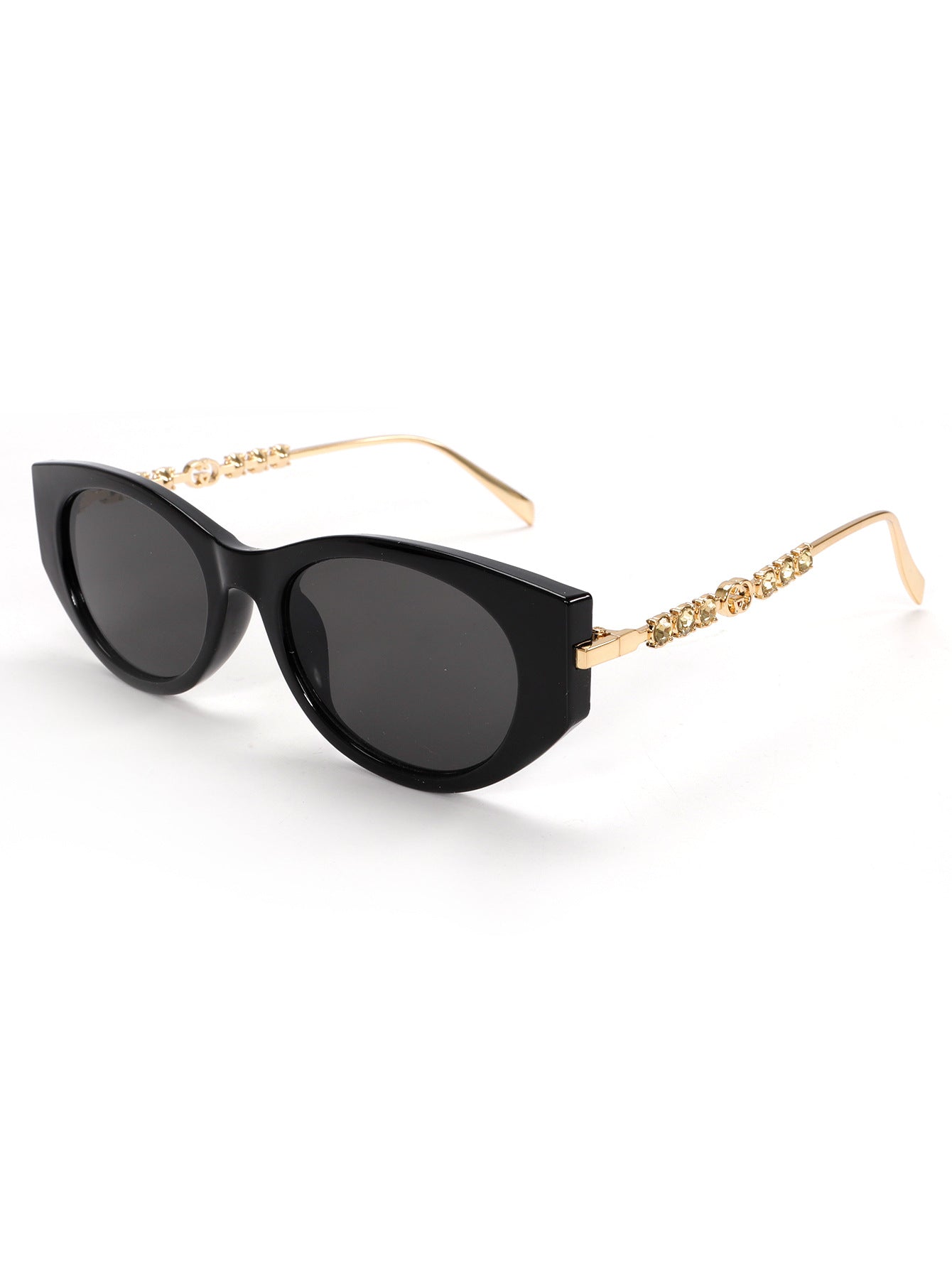 Retro Cat-Eye Sunglasses with Chain Design – Small Frame Fashion Shades for Women