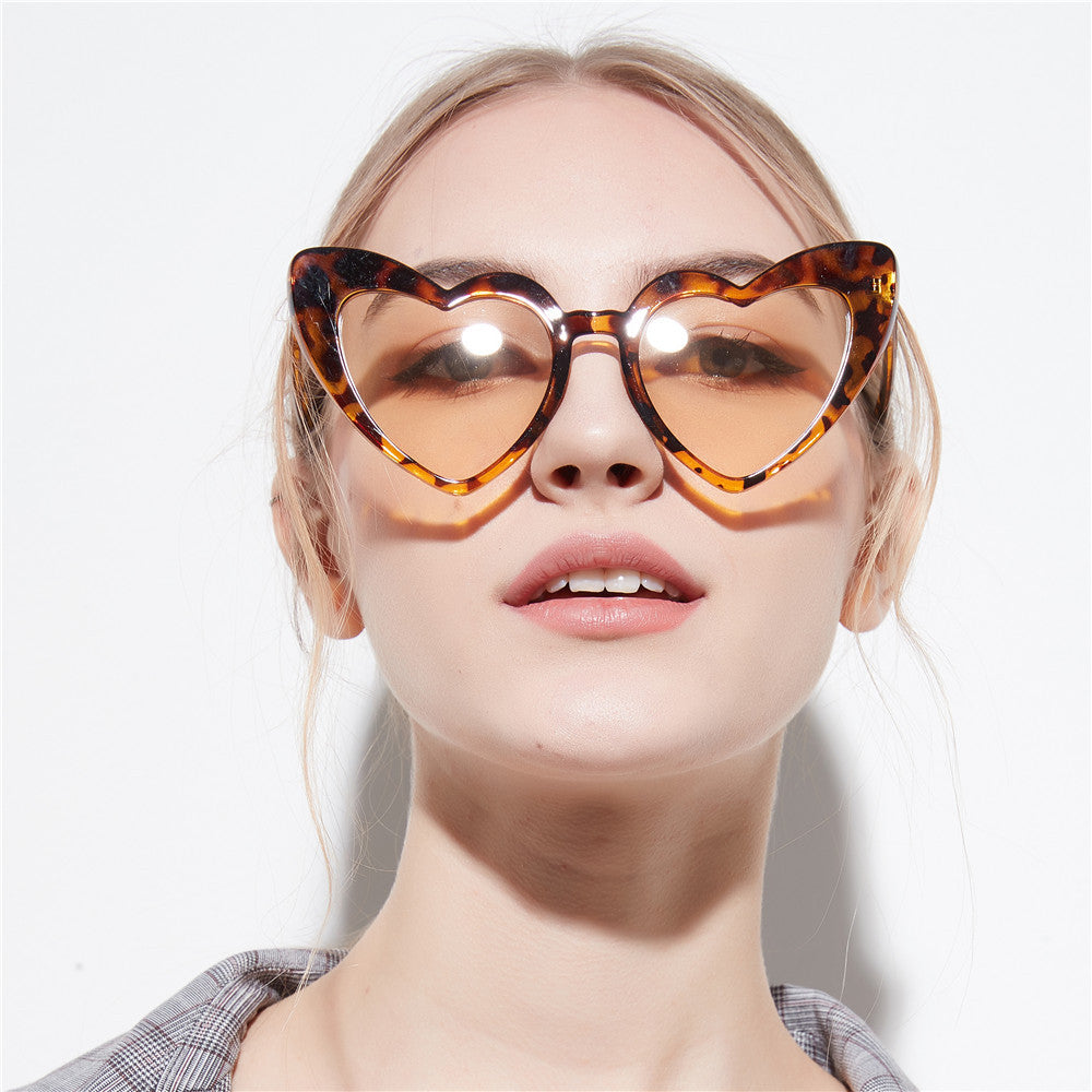Oversized Pink Heart Sunglasses – Stylish Heart-Shaped Glasses for Women – Available with Prescription Lenses