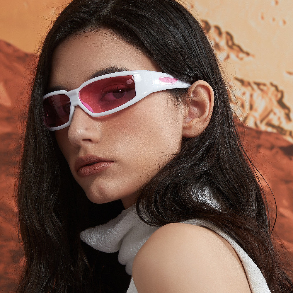 Oversized Y2K Futuristic Sunglasses – Silver Trendy Unisex Shades, INS-Inspired Street Style