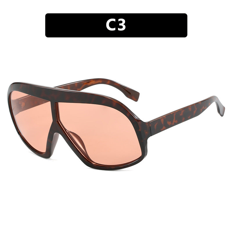 One-Piece Wraparound Oversized Sunglasses – Trendy, Versatile Shades with a Sleek Modern Look