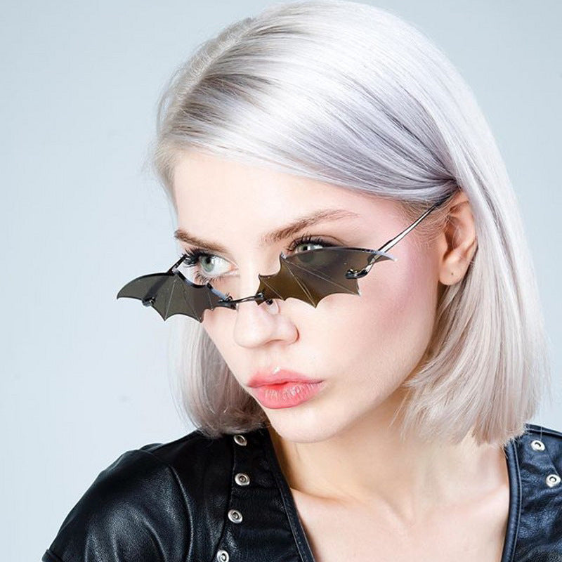 Personalized Bat Sunglasses – Unisex Glitter Street Style Shades – Trendy Halloween Fashion Accessory