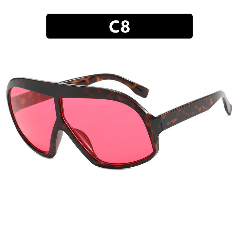 One-Piece Wraparound Oversized Sunglasses – Trendy, Versatile Shades with a Sleek Modern Look